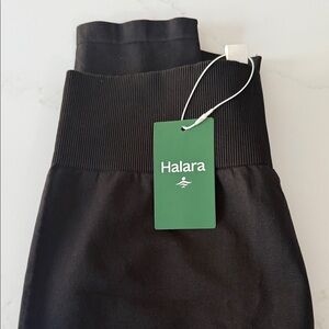 HALARA Black High-Rise Ribbed Waist Leggings